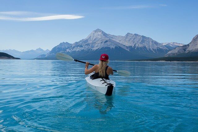girl in kayak